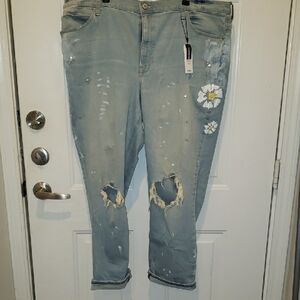 Express Light Blue Cropped Jeans with Floral Accents